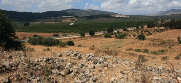 View over ruins of Kafr 'Inan